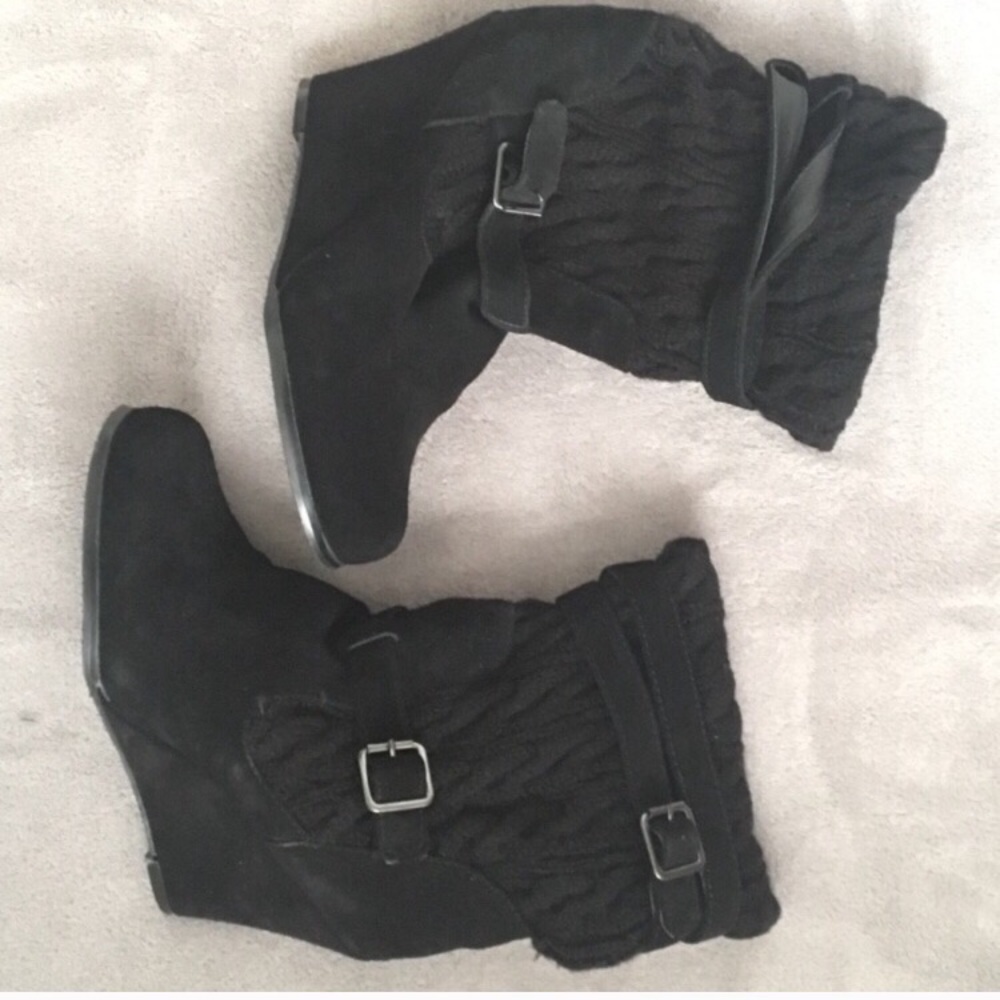 Black boots - Picture 2 of 6